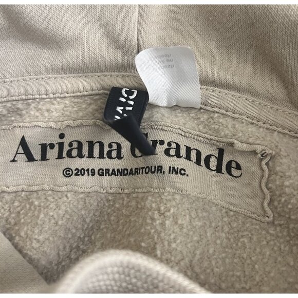 Ariana Grande 2019 Hooded Sweatshirt Sz M Grandaritour, INC. Divided - Picture 10 of 12